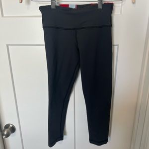 Reversible grey Lululemon cropped leggings